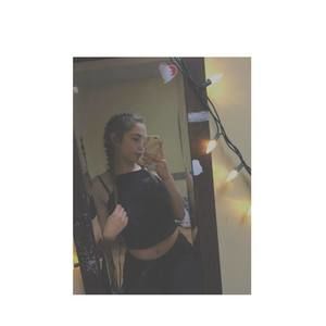 Meet your Posher, Brooke